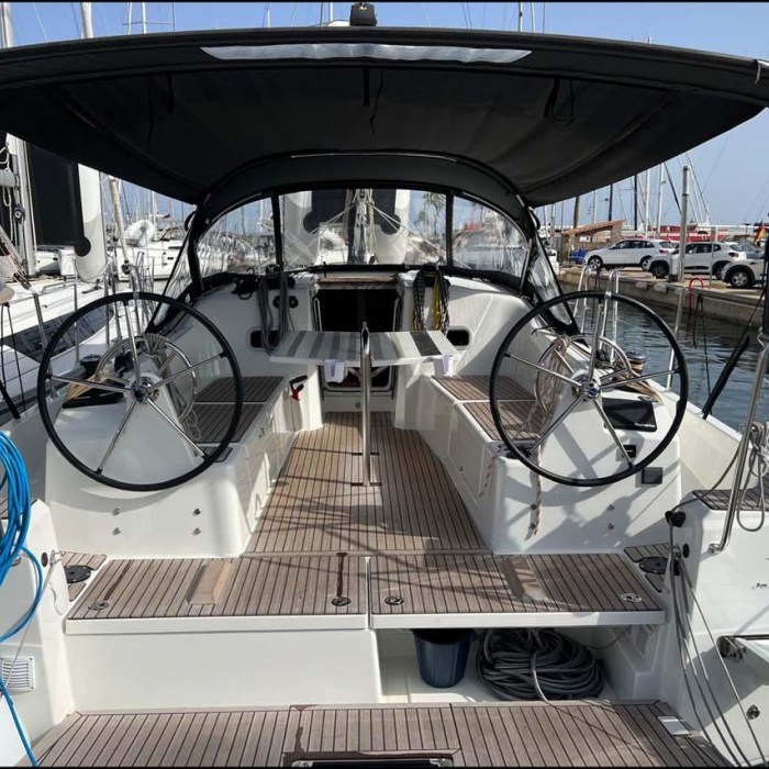 Golden eye | Sun Odyssey 380 photo 1