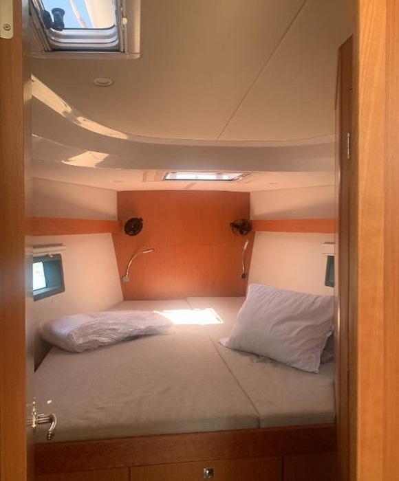 Maia | Bavaria C42 photo 17