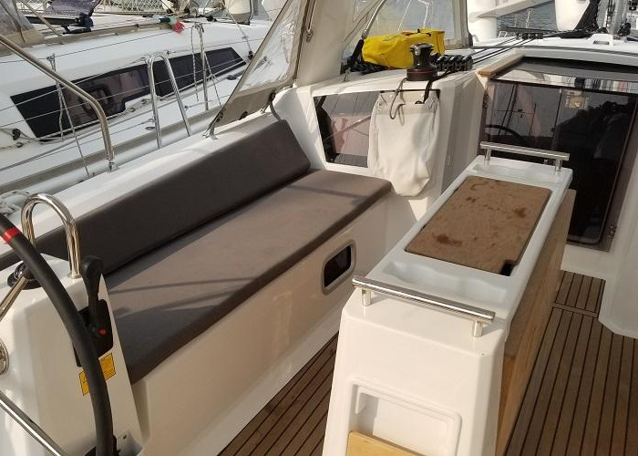 Rosa Bella | Oceanis 38.1 photo 9