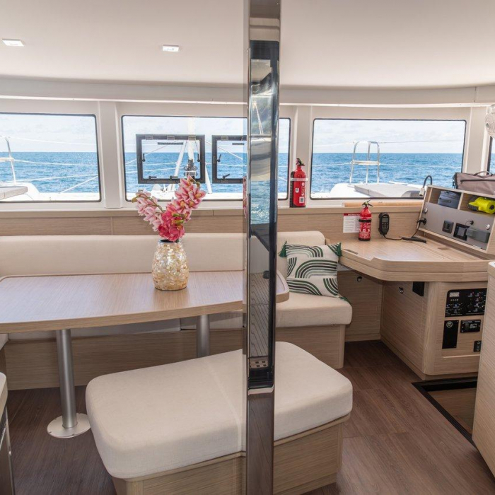 Vanessa | Lagoon 42 photo 11