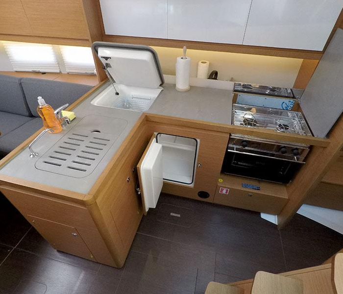 Barone | Dufour 390 GL photo 20