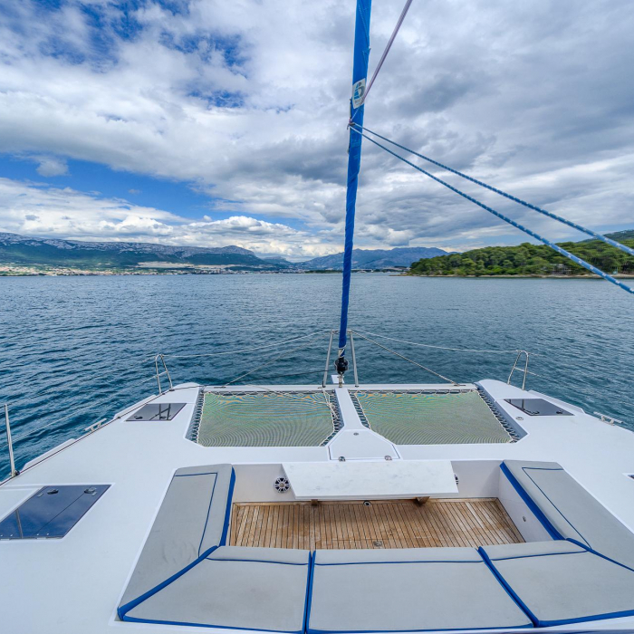 Blue | Luna 49 photo 15