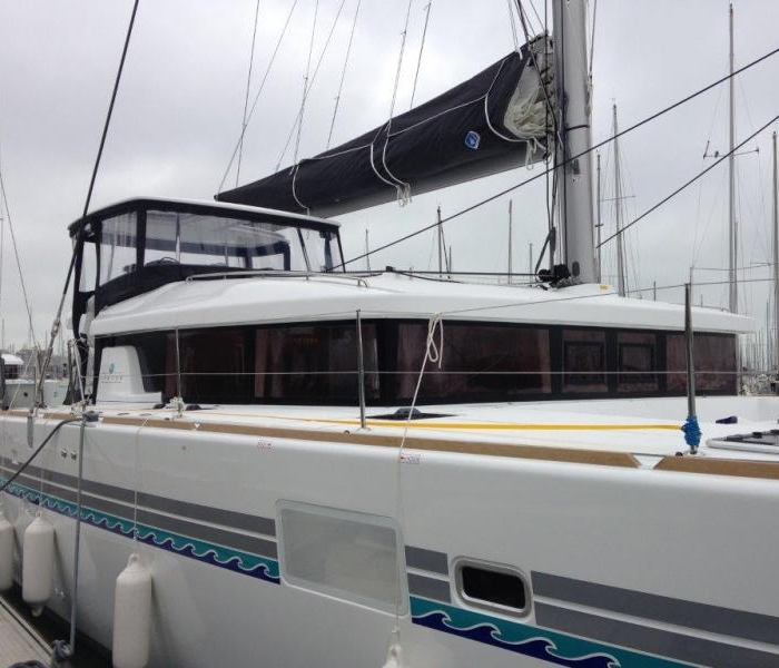 Toja | Lagoon 450 SporTop photo 2