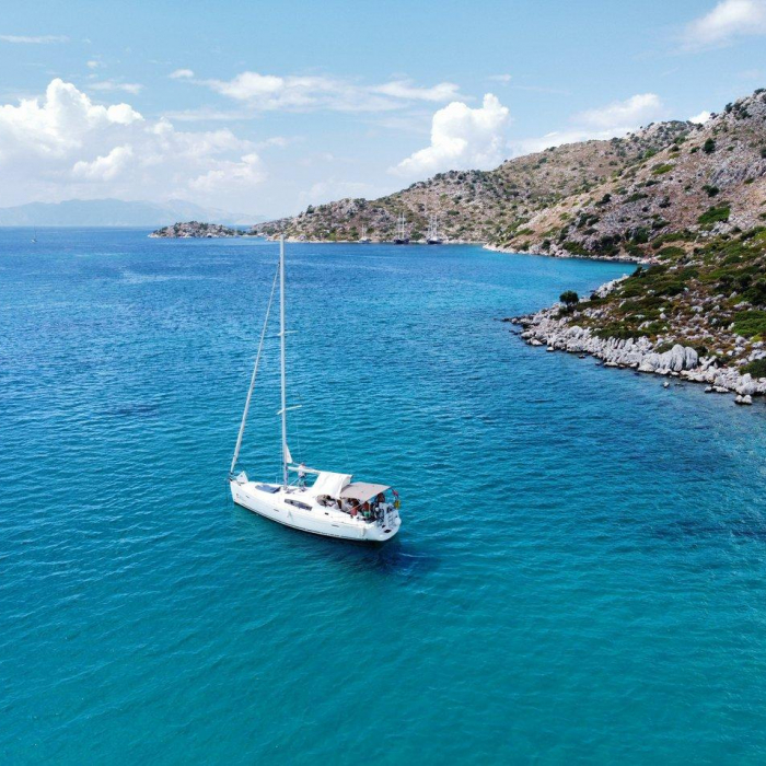 Rhapsody | Oceanis 43 photo 2