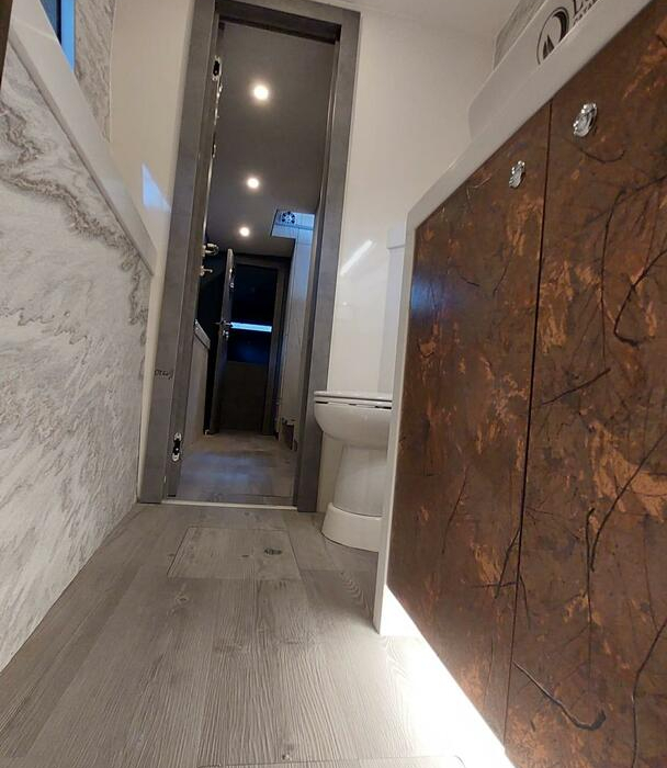 Turquoise | Luna 47 Power photo 29