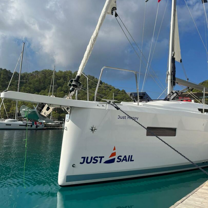 Just Happy | Sun Odyssey 380 photo 2