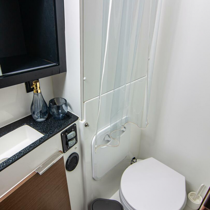 Sol Invictus VIP-equipped | Lagoon 40 photo 11