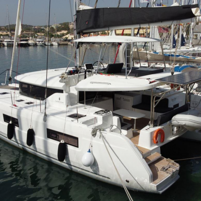 Sea Star | Lagoon 46 photo 3