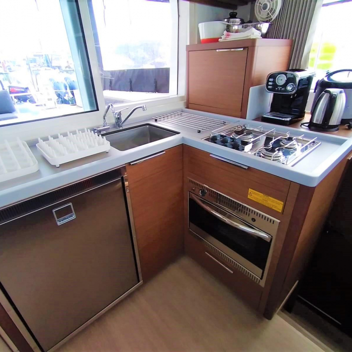 K-35 | Lagoon 40 photo 11