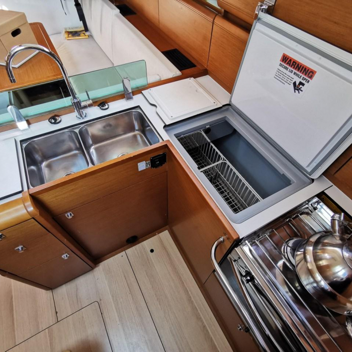 Star Gazer | Sun Odyssey 419 photo 7