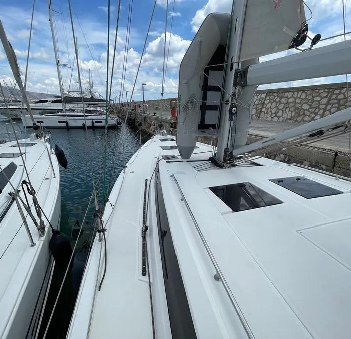  | Bavaria C45 Holiday photo 18