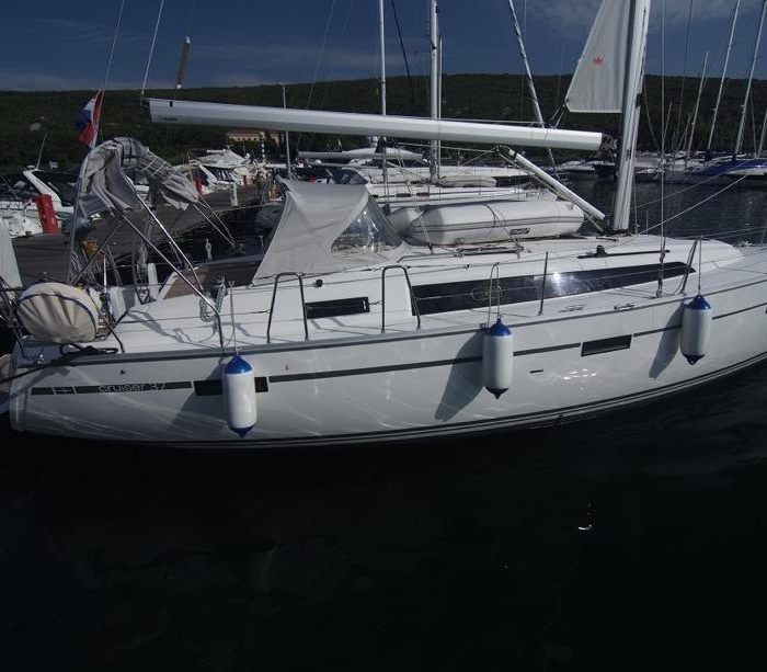 Jugo | Bavaria Cruiser 37 photo 23