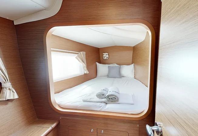 Why Knot | Lagoon 380 S2 photo 14