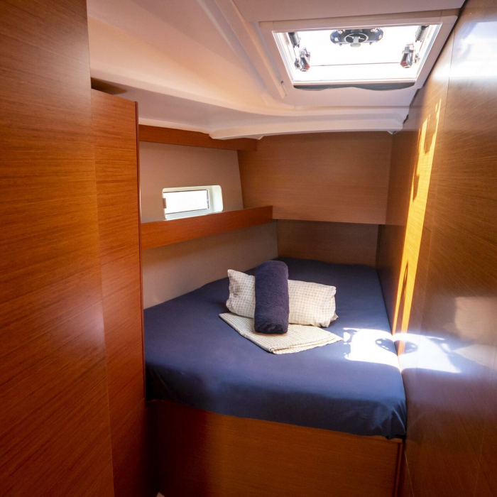 Little Mia | Sun Odyssey 490 photo 4