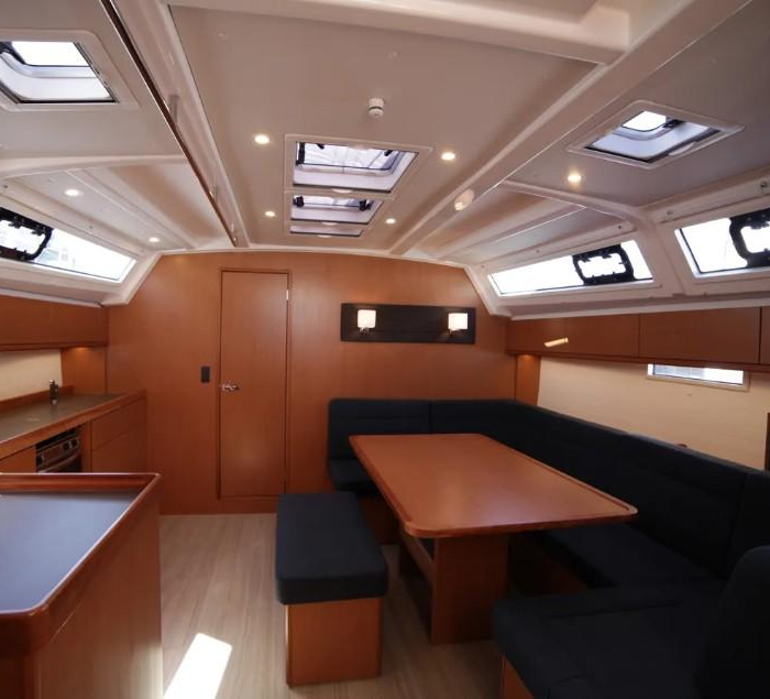 Sail Deneb | Bavaria 46 Cruiser photo 10