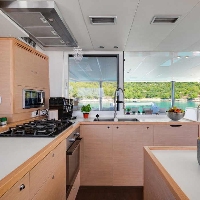 Cool Change | Lagoon 560 photo 27