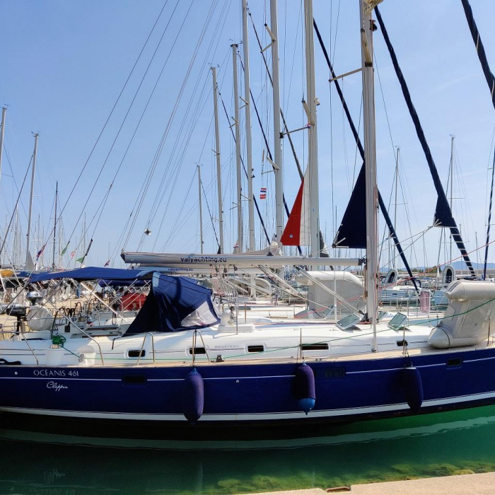 Rose Runner | Oceanis Clipper 461 photo 3