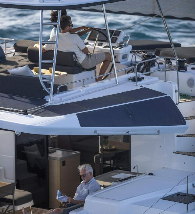 Athena Blu | Lagoon 51 photo 12