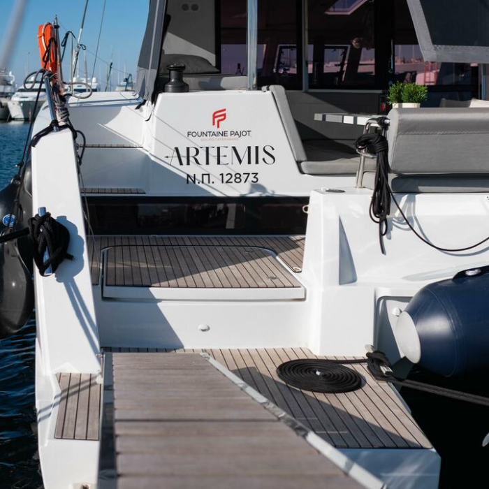 Artemis | Fountaine Pajot Isla 40 photo 78