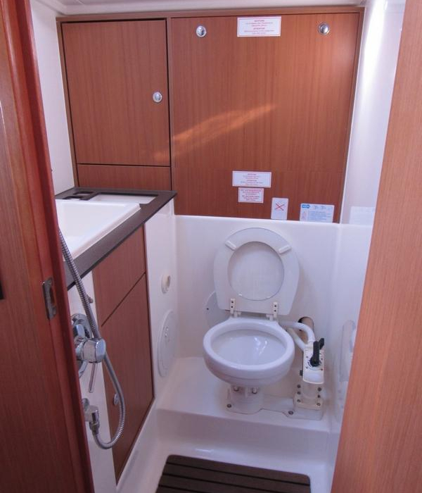 Orca | Bavaria Cruiser 40 photo 15