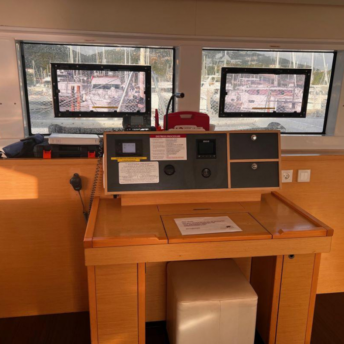 Berlioz | Lagoon 52 F photo 7