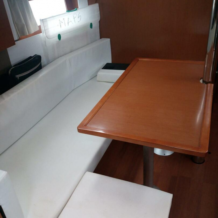 Monica | Oceanis 38 photo 4