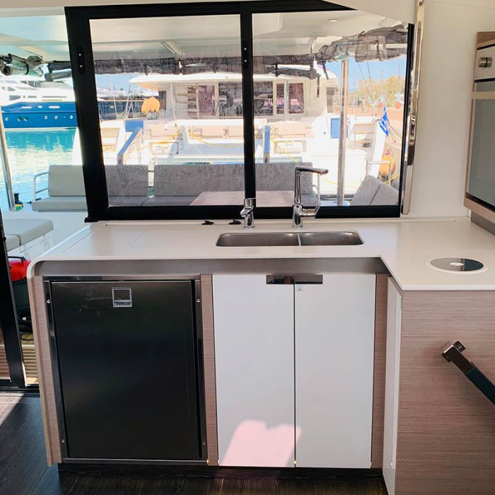 Ocean’s Twelve | Fountaine Pajot Elba 45 photo 2