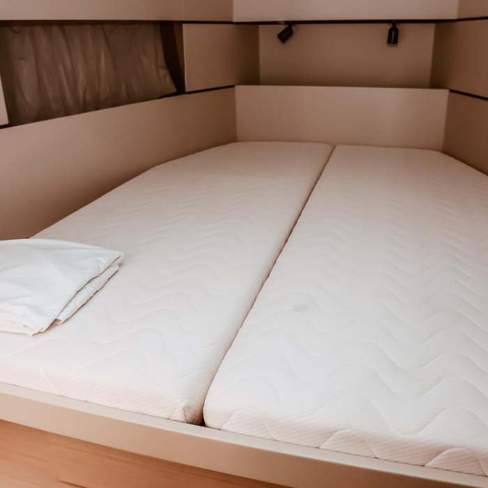 Class | Oceanis 38.1 photo 7