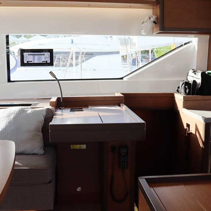 Jays 'n Seas | Lagoon 50 photo 7