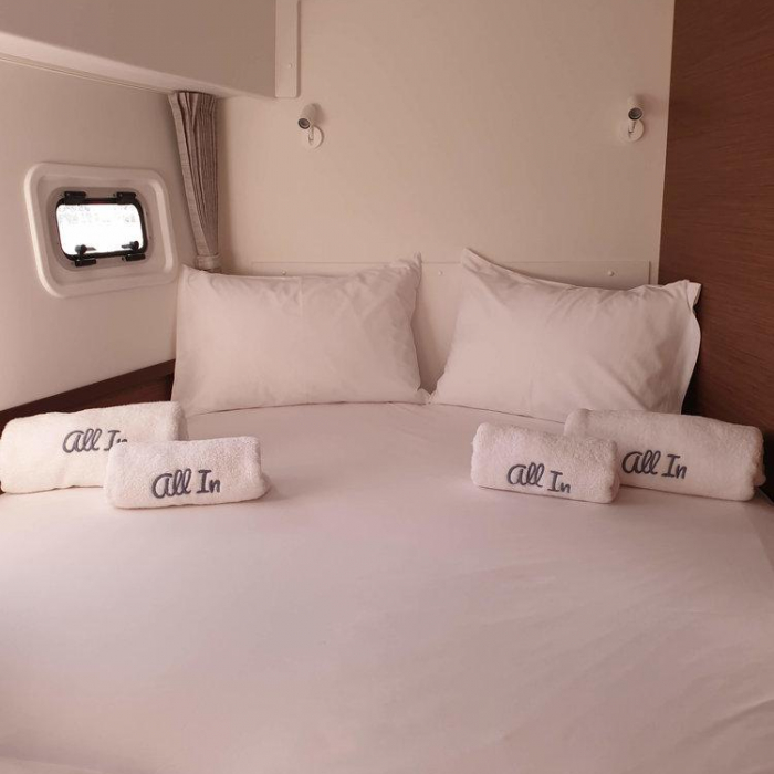 All In | Lagoon 42 photo 9