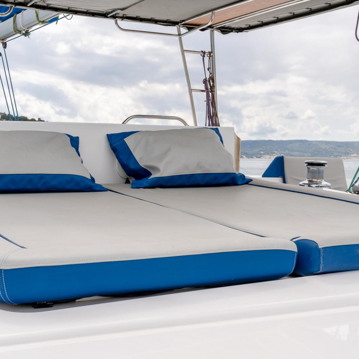 Blue | Luna 49 photo 14