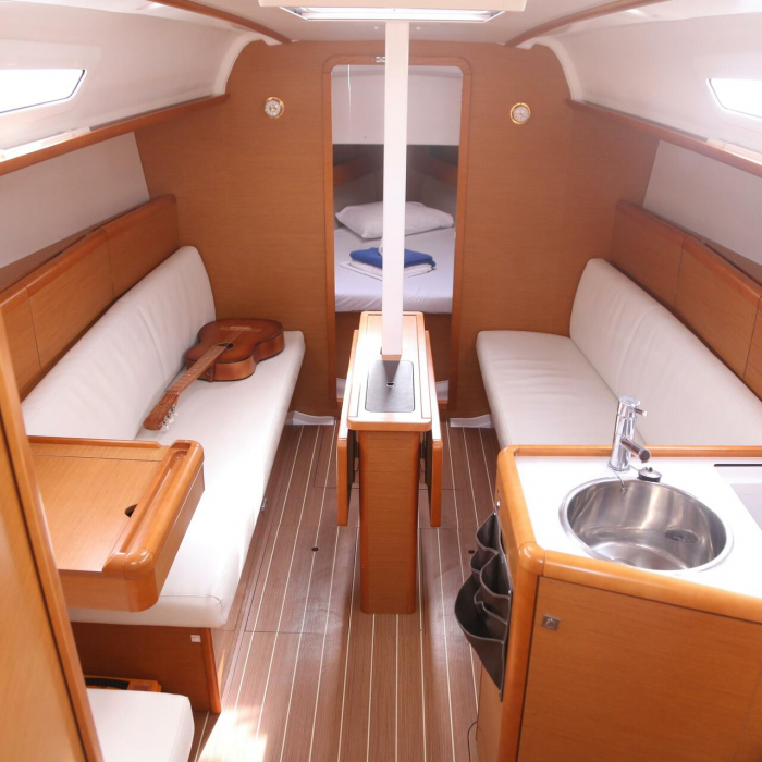 Afroessa | Sun Odyssey 33i photo 7