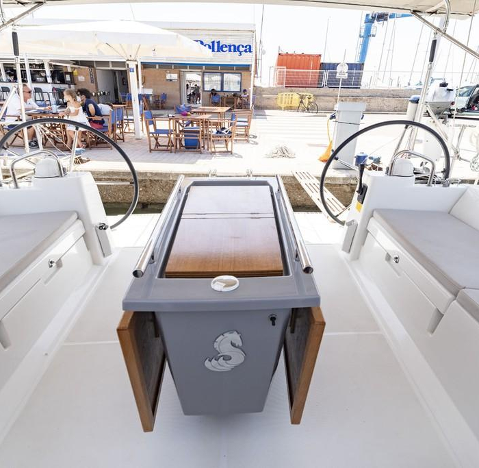 Avalon | Oceanis 45 photo 3