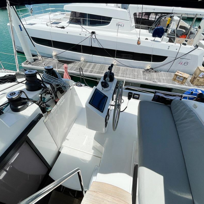 Good Vibrations | Fountaine Pajot Saba 50 photo 3