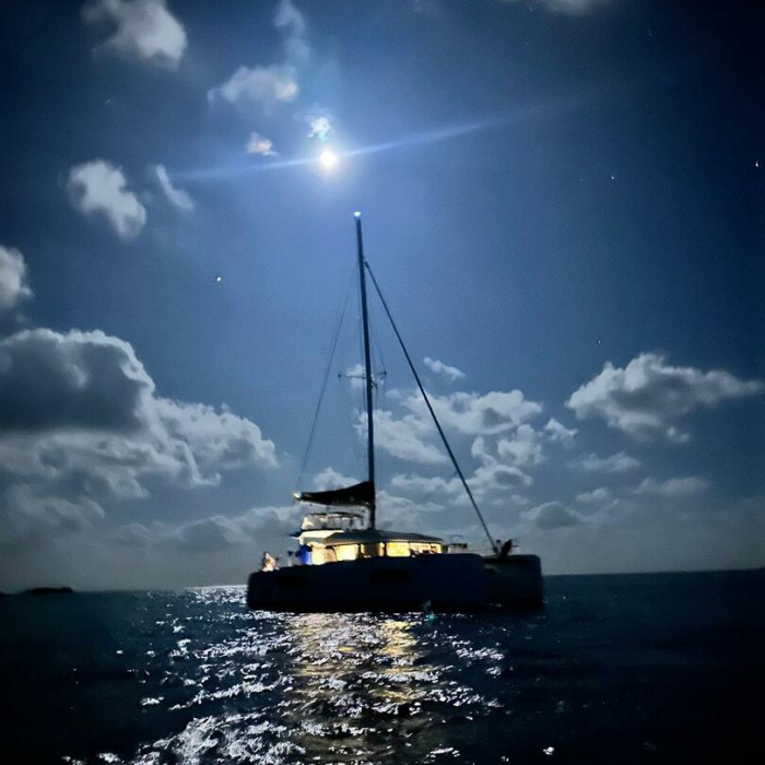 Sail La Vie | Lagoon 40 photo 2