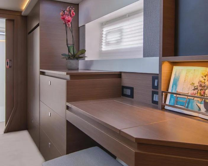  | Moorings 4200/3/3 photo 4