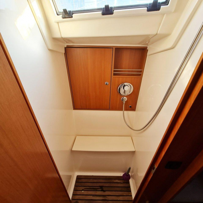 Aquaholic | Bavaria Cruiser 45 photo 16