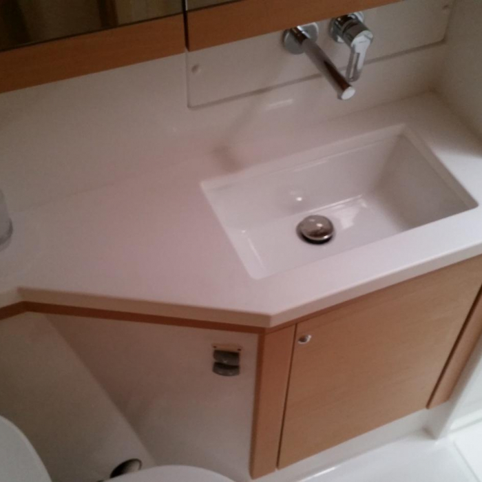 Maui | Lagoon 450 SporTop photo 23