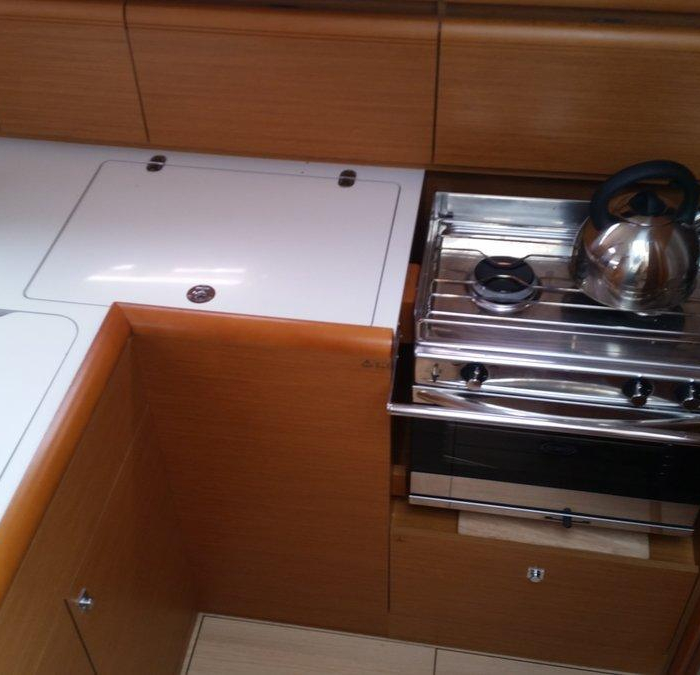 Orion | Sun Odyssey 379 photo 12