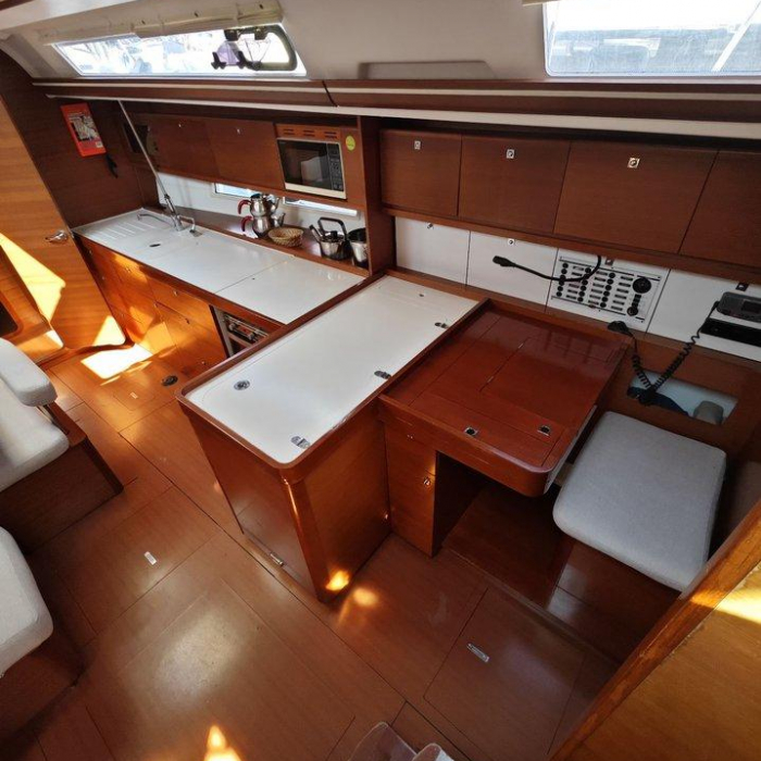 Grace | Dufour 450 GL photo 7