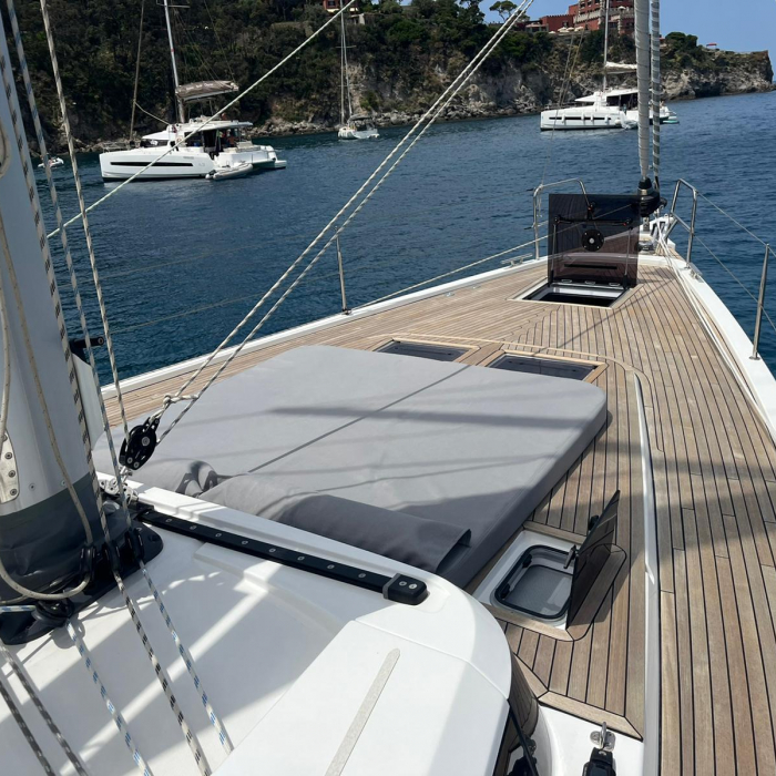 MAI MAI | Bavaria C57 photo 2