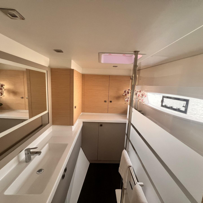 Bollinger | Fountaine Pajot Astrea 42 photo 12