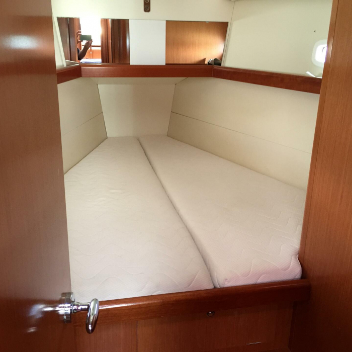 Little Mermaid | Oceanis 43 photo 7