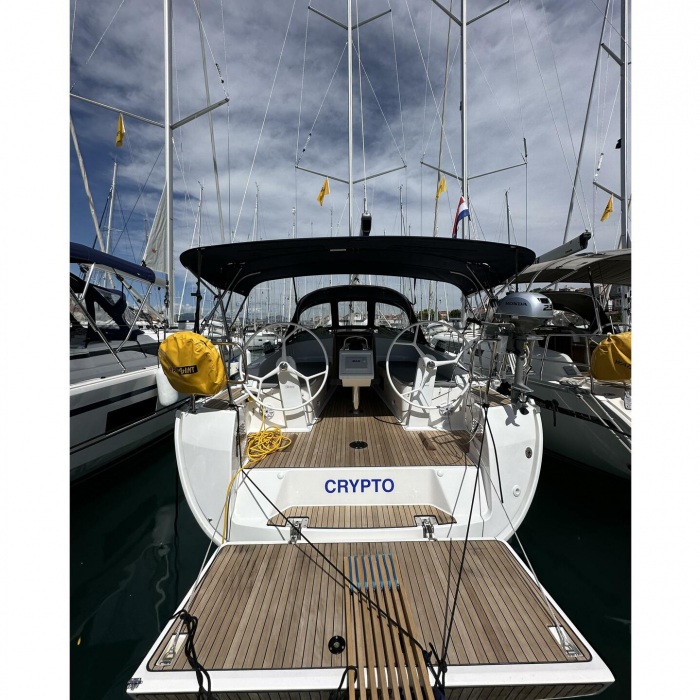 Crypto | Bavaria Cruiser 37 photo 11