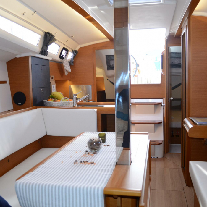 Porto Tolero | Sun Odyssey 349 photo 10