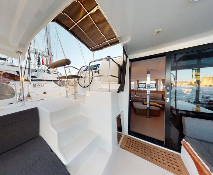 Best Friends I | Lagoon 42 photo 33