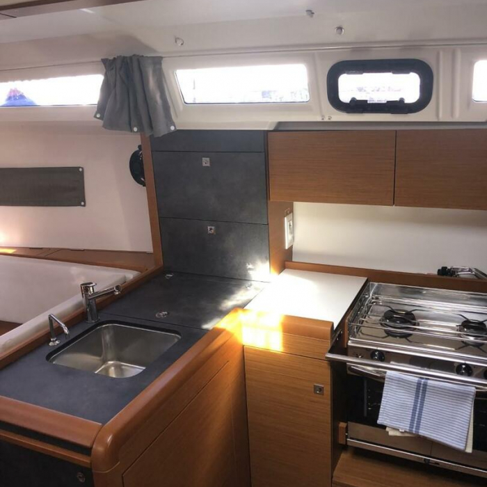 Nara | Sun Odyssey 349 b photo 1