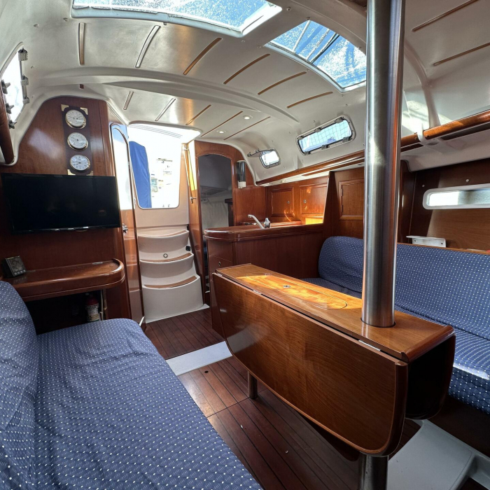 Cassiopea | Oceanis 323 Clipper photo 26