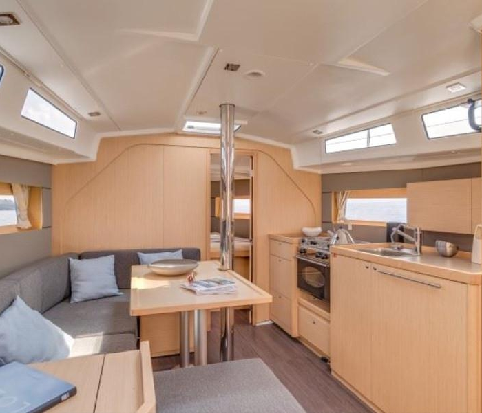 CL- 38O-21-I | Oceanis 38.1 photo 3