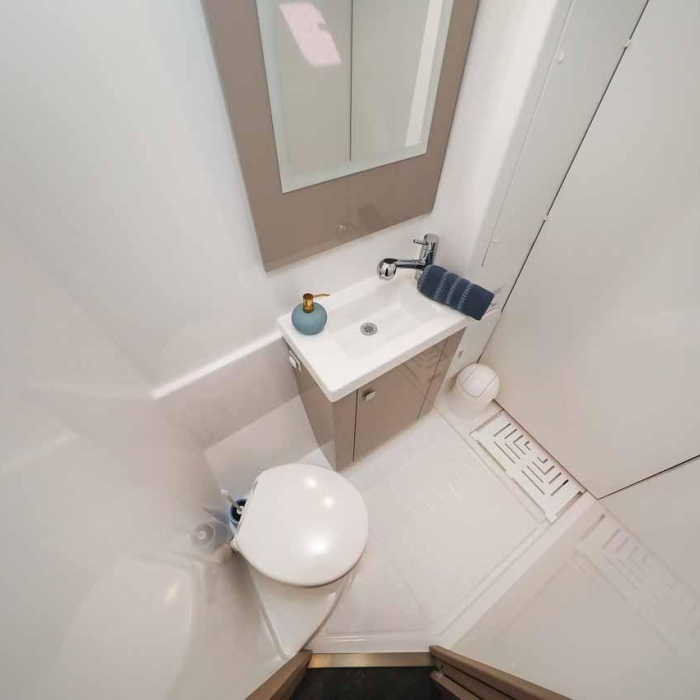 Ariel | Fountaine Pajot Astrea 42 photo 5